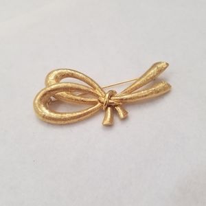 Vintage Monet brooch